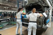 VW-ID.-Cross-Produktion-Navarra_2.jpg